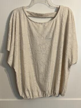 Daytrip Tunic Blouse Sz L White Textured Floral Dolman V Neck Top CBK Capsule